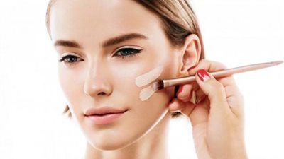 خلي بالك.. أخطاء شائعة تجنبيها عند استخدام كريم الأساس