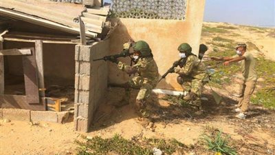 تركيا تتحدى قرارات جنيف وتواصل تدريب قوات الوفاق