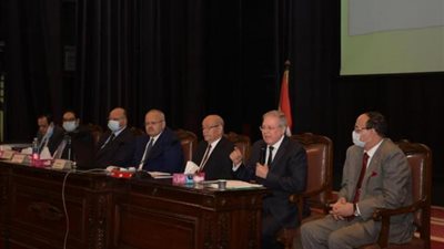 مجلس جامعة القاهرة يشيد بإنجاز 425 عمارة بمشروع الاسكان في 3 سنوات ويعلن موعد التسليم