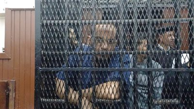 شاهد.. الإعدام للمتهم بإنهاء حياة شخص لسرقته في الصف