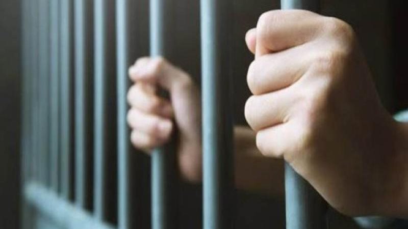 محاكمة قاتل شخص بالصف