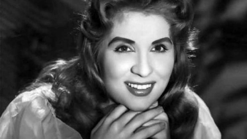 الفنانة صباح