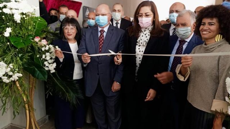 وزيرة التخطيط ومحافظ