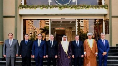 رئيس الرقابة الإدارية يستقبل وفد البرلمان العربى