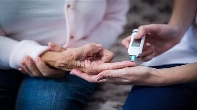 ثورة طبية.. تحليل دم يتنبأ باحتمال الإصابة بالزهايمر قبل حدوثه