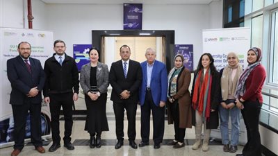 رئيس جامعة الجلالة يفتتح مجمع المعرفة والابتكار (صور)