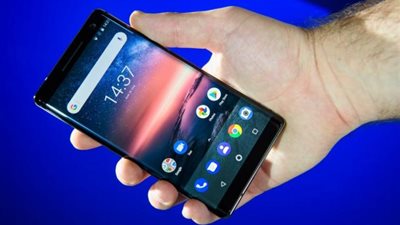 خدمات حكومية من خلال تطبيق الموبايل .. تعرف عليها