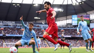 ليفربول يتعادل مع مانشستر سيتى 1-1 ويفقد صدارة الدوري الإنجليزي لصالح أرسنال