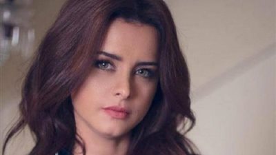 بالصورة.. سر فزع نور في بوستر ”جمال الحريم”