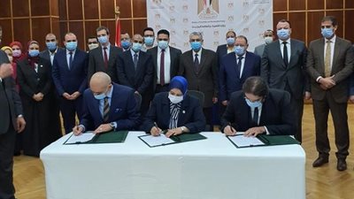 بتكلفة 431 مليون جنيه.. تفاصيل تركيب أجهزة معوضات بالشبكة الكهربائية بالعوينات