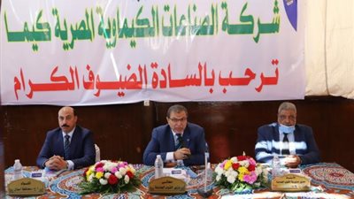 صور.. وزير القوى العاملة يزف أخبار سارة لصيادي بحيرة ناصر بأسوان