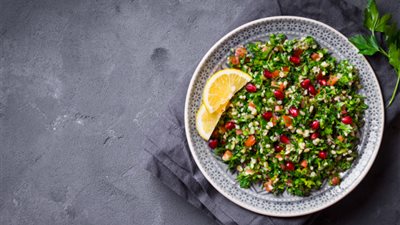 بأسهل الخطوات.. تعرفي على طريقة عمل سلطة التبولة