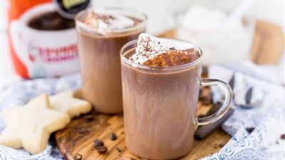 الشوكولاتة الساخنة.. ماذا تعرفين عن مشروب الشتاء وفوائده المذهلة؟