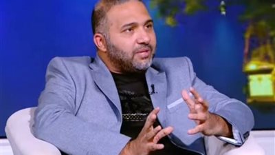 أبرزها البنت النكدية والزوج النطع.. رؤوف عبد العزيز يوظف نجوم سر إلهي بطرق مختلفة