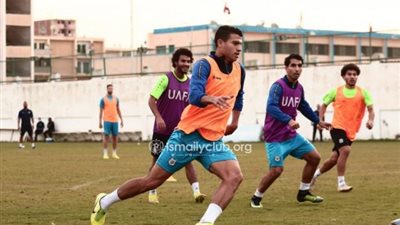 بعد يوم واحد من ضمه.. محمد عادل ينتظم في مران الدراويش