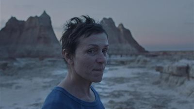 عرض فيلم ” أرض الرحّل” الفائز بجائزة الأسد الذهبي في فينسيا بمهرجان القاهرة..غدا