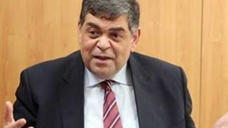 الدكتور أشرف حاتم