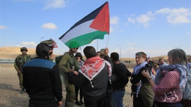 مقاومة فلسطين تطالب