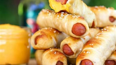 «زي المطاعم».. أسهل طريقة منزلية لتحضير «رول السوسيس»