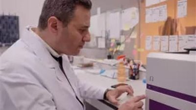 فوز باحث مصري بجائزة اليونسكو الدولية للبحث في علوم الحياة 2023 (تفاصيل)