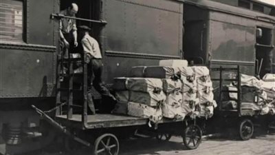 أغرب خدمة في التاريخ.. طرود قانونية لشحن الأطفال بالبريد!