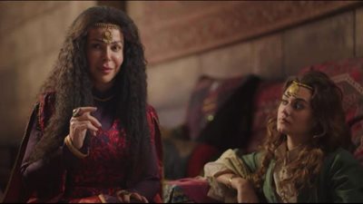 في الحلقة 16 من الحشاشين.. سوزان نجم الدين تعلم حوريات الجنة قواعد الإغواء