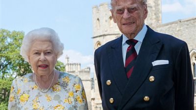 بعد 32 عامًا داخل القصر.. لماذا استقالت مدبرة منزل الملكة إليزابيث؟