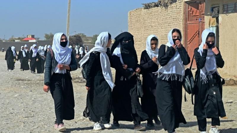 حظر ارتداء النقاب