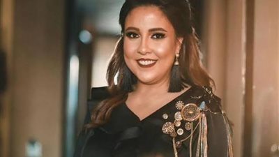 في عيد ميلادها.. هاجمت ثوار يناير و انفصلت عن طليق داليا البحيري بسبب الغيرة.. زوجها مطرب معروف.. حكايات مي كساب