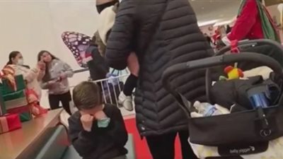 تريند السوشيال ميديا.. تعرف على أغرب طلب من طفل صغير لـ بابا نويل