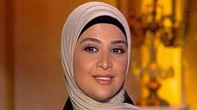 حنان ترك توجه نصيحة للجمهور وتحذرهم من الحسابات المزيفة