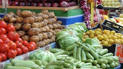 أسعار الخضروات والفاكهة اليوم السبت 30-3-2024