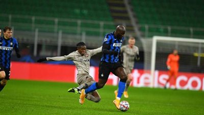 شوط أول سلبي بين الإنتر وشاختار يطيح بالفريقين من دوري الأبطال