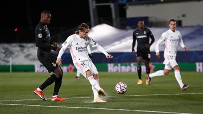 60 دقيقة.. مونشنجلادباخ يحاول تقليص فارق الهدفين أمام ريال مدريد