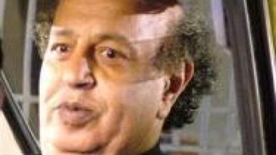 بدأ حياته وأنهاها على المسرح.. نجله فنان معروف.. حكايات مآسوية في حياة غريب محمود