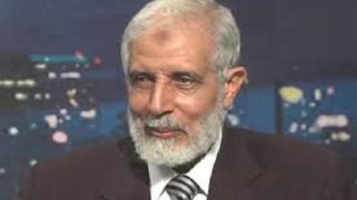 بدء محاكمة مرشد الإخوان محمود عزت فى ”أحداث مكتب الإرشاد”