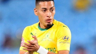 علي رأسهم سيرينو ولابا كودجو.. تفاصيل مفاوضات الاهلي مع 4 لاعبين