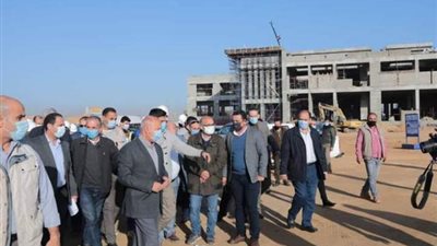 وزير النقل يتابع معدلات تنفيذ مشروعات القطار الكهربائي