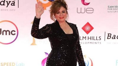 (زنا المحارم) يمنح إلهام شاهين جائزة أحسن ممثلة بمهرجان القاهرة السينمائي الدولي