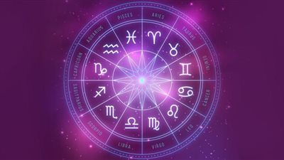 حظك اليوم 3 أبريل 2024.. السرطان يواجه مشاعره المدفونة وتحذير للحوت من التسرع