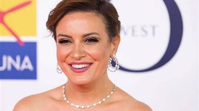 ريهام عبدالغفور :سعيدة بالعمل مع يسرا في ”ليلة العيد”