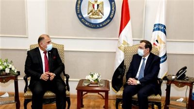 وزير البترول: مصر مستعدة لتقديم كافة خبراتها فى مجال التعدين للجانب العراقى
