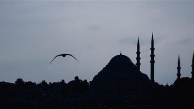 موعد أذان الفجر والسحور 25 رمضان 2024 ليلة الخامس والعشرين