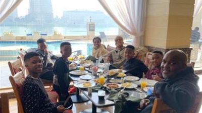 صور.. موسيماني وعائلته من أجل الكريسماس