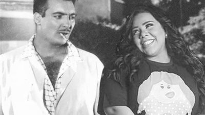 شيماء سيف تنشر صورتها مع رشدي أباظة وزوجها يرد: وأنا اعمل ايه