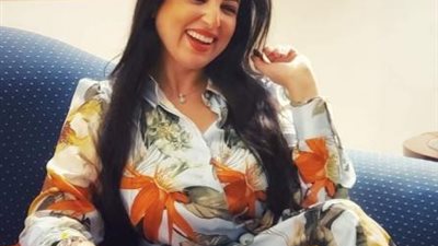 نهي صالح تشارك يسرا وسميحة أيوب في ”ليلة العيد”