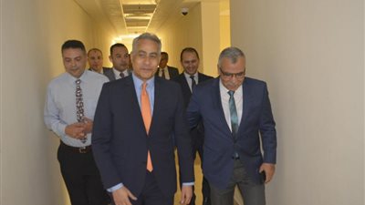 بالصور.. كيف هنأ حسن شحاتة العاملين في وزارة العمل بعيد الفطر المبارك؟