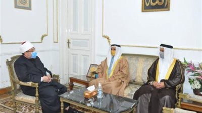 شاهد.. لماذا زار رئيس البرلمان العربي وزير الأوقاف؟