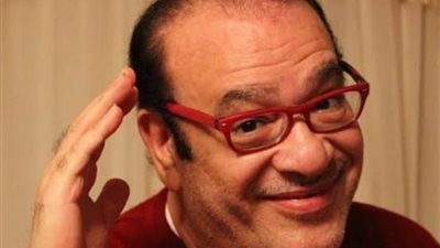 صلاح عبد الله يروج لأولى حلقات مسلسل ”جمال الحريم” على طريقته الخاصة