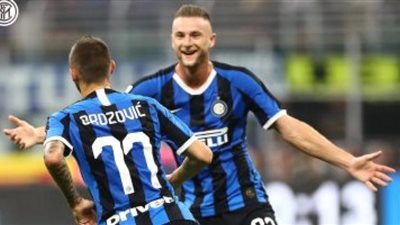 إنتر ميلان يقهر أودينيزي 2-1 ويقترب من حسم الدوري الإيطالي